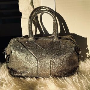 Yes Saint Laurent Y Satchel. Gun Metal Lamb Leather Easy Bag.